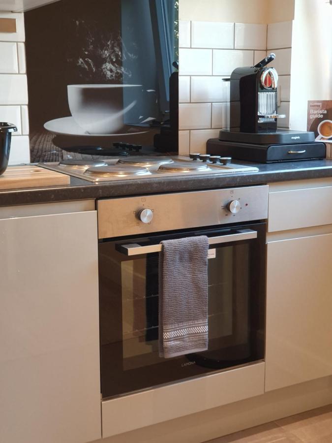Luxurious Luton Town Center Flat With Free Parking